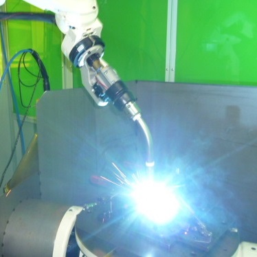 Synchro Stage and Robot Welding